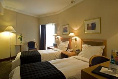 گلدن ایج هتل