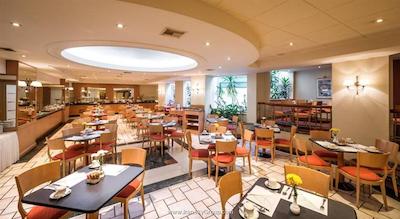 گلدن ایج هتل