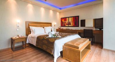 گلدن ایج هتل