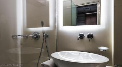 گلدن ایج هتل