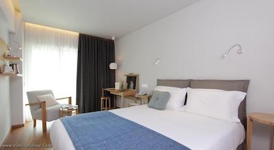 گلدن ایج هتل