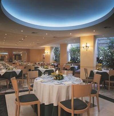 گلدن ایج هتل