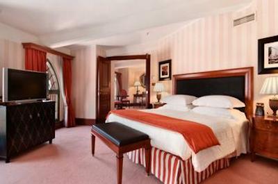 هیلتون مولینو استوکی وین