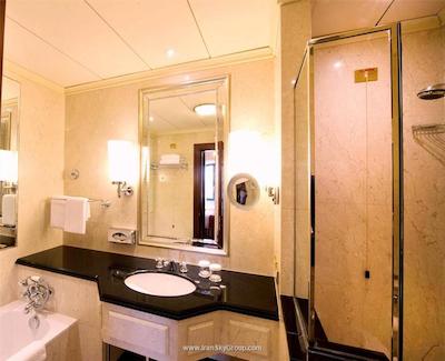 هیلتون مولینو استوکی وین