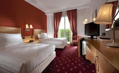 گرند هتل میلانو مالپنسا