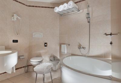 گرند هتل میلانو مالپنسا