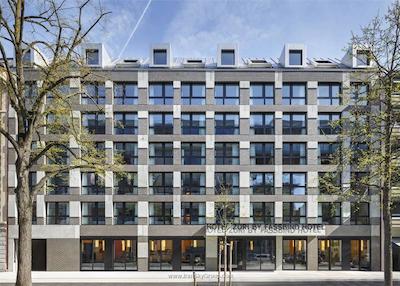 زوری بای فسبیند