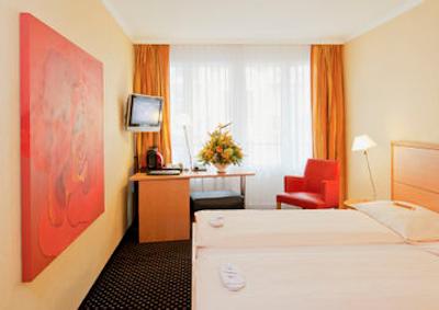 زوری بای فسبیند