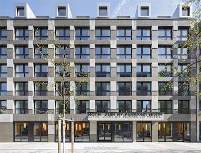 زوری بای فسبیند