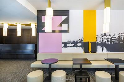 زوری بای فسبیند