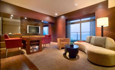 حیات آن د باند