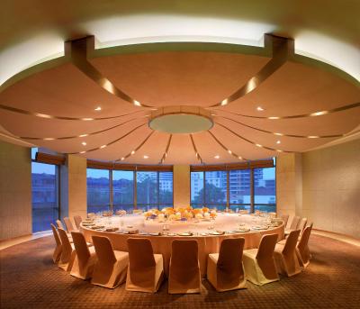 حیات آن د باند