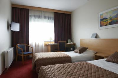 باستین آمستردام امستل