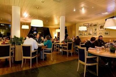 باستین آمستردام امستل