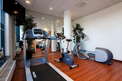 باستین آمستردام امستل