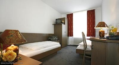 سنترو هتل ادن