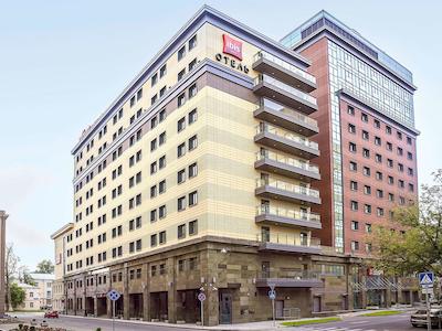 آیبیس مسکو سنتر بخروشینا