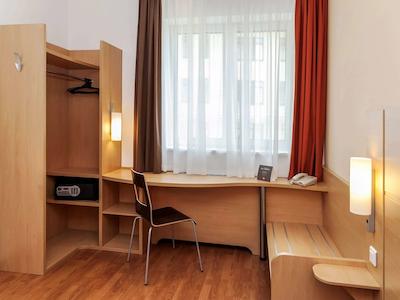 آیبیس مسکو سنتر بخروشینا