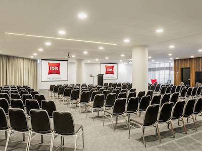 آیبیس ملبورن