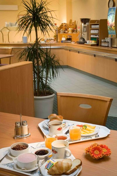 آیبیس سنتروم بوداپست