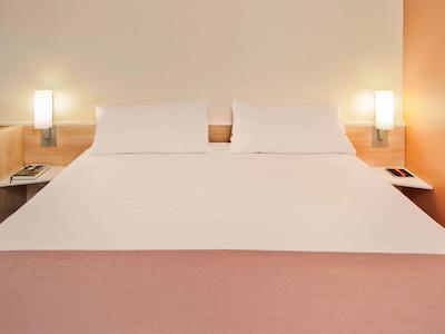 آیبیس سنتروم بوداپست