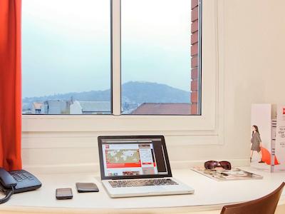 آیبیس سنتروم بوداپست