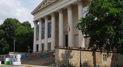 آیبیس سنتروم بوداپست