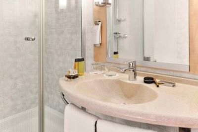 آیبیس سنتروم بوداپست