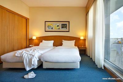 اچ اف فنیکس لیسبوا