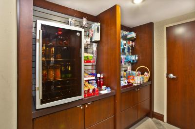 هالیدی این اکسپرس اند سوئیت میسیساگا تورنتو ساوت وست