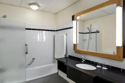 ان اچ سیتی سنتر آمستردام