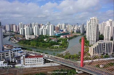 هالیدی این اکسپرس ژبی