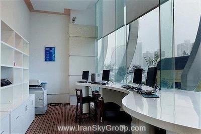 هالیدی این اکسپرس ژبی