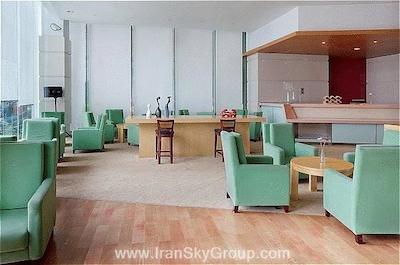 هالیدی این اکسپرس ژبی