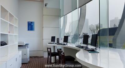 هالیدی این اکسپرس ژبی