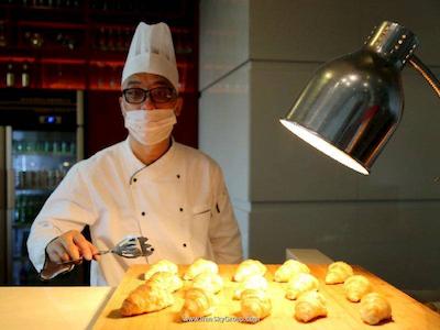 هالیدی این اکسپرس ژبی