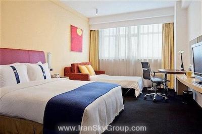 هالیدی این اکسپرس ژبی