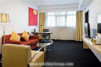 هالیدی این اکسپرس ژبی