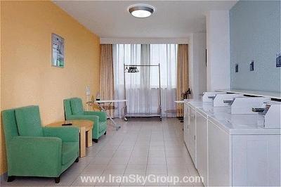 هالیدی این اکسپرس ژبی