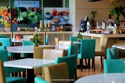 هالیدی این اکسپرس ژبی