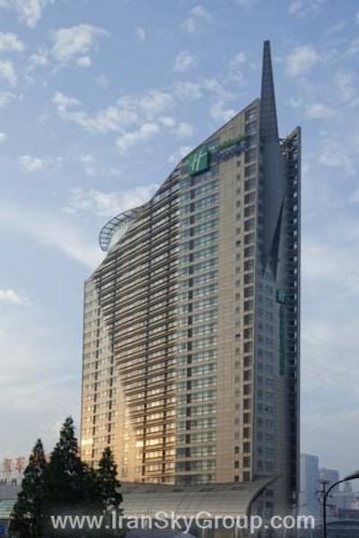 هالیدی این اکسپرس ژبی