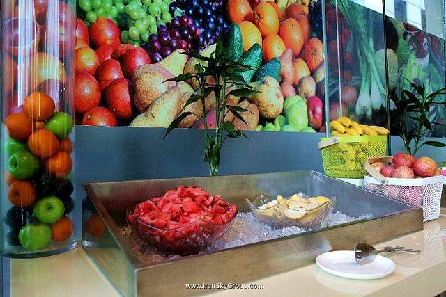 هالیدی این اکسپرس ژبی