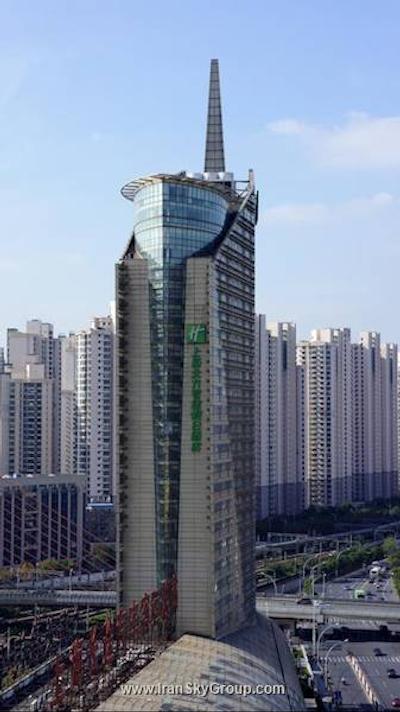 هالیدی این اکسپرس ژبی