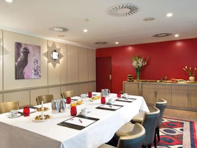 لئوناردو رویال هتل کلن-ام استدتوالد