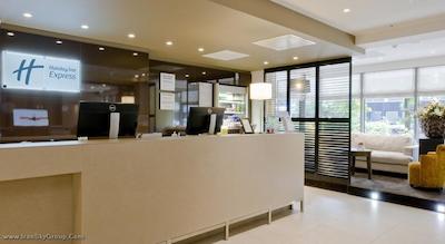 هالیدی این اکسپرس آمستردام-ساوت