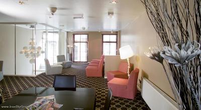 هتل کرنلیسز