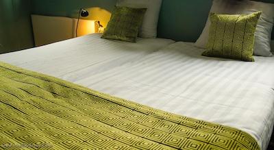 هتل کرنلیسز