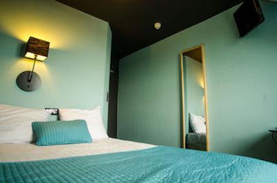 هتل کرنلیسز