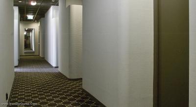 هتل کرنلیسز