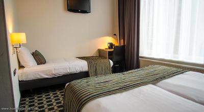 هتل کرنلیسز